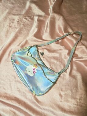 Hello Kitty Iridescent Shoulder Bag - Holographic Silver